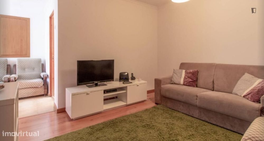 Apartamento com 5 quartos - localizado em Olivais Lisbon