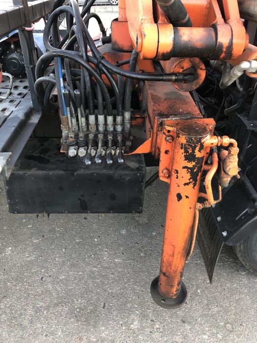 Продам евакуатор-маніпулятор TATA