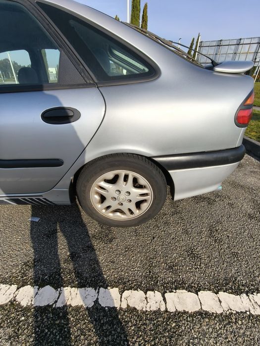 Renault laguna 1.8