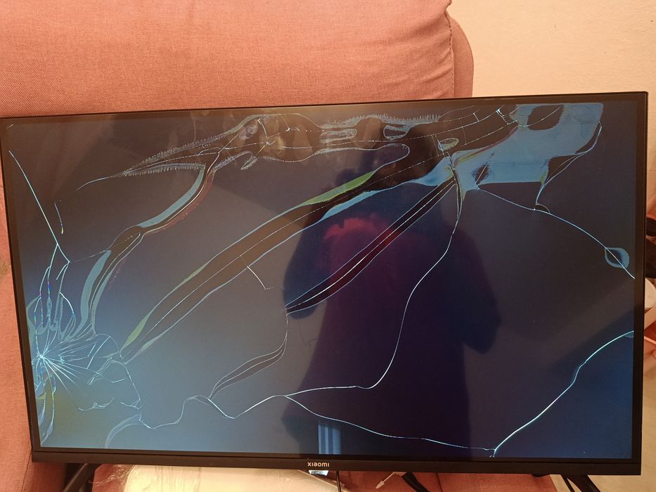 Smart TV Xiaomi 32" Modelo L32M8-P2EU – Para Peças / Componentes