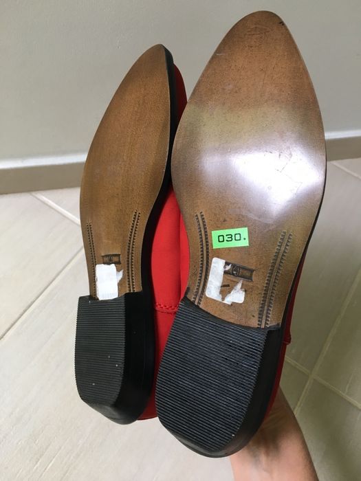 Продам кожаные туфли казаки Benelli