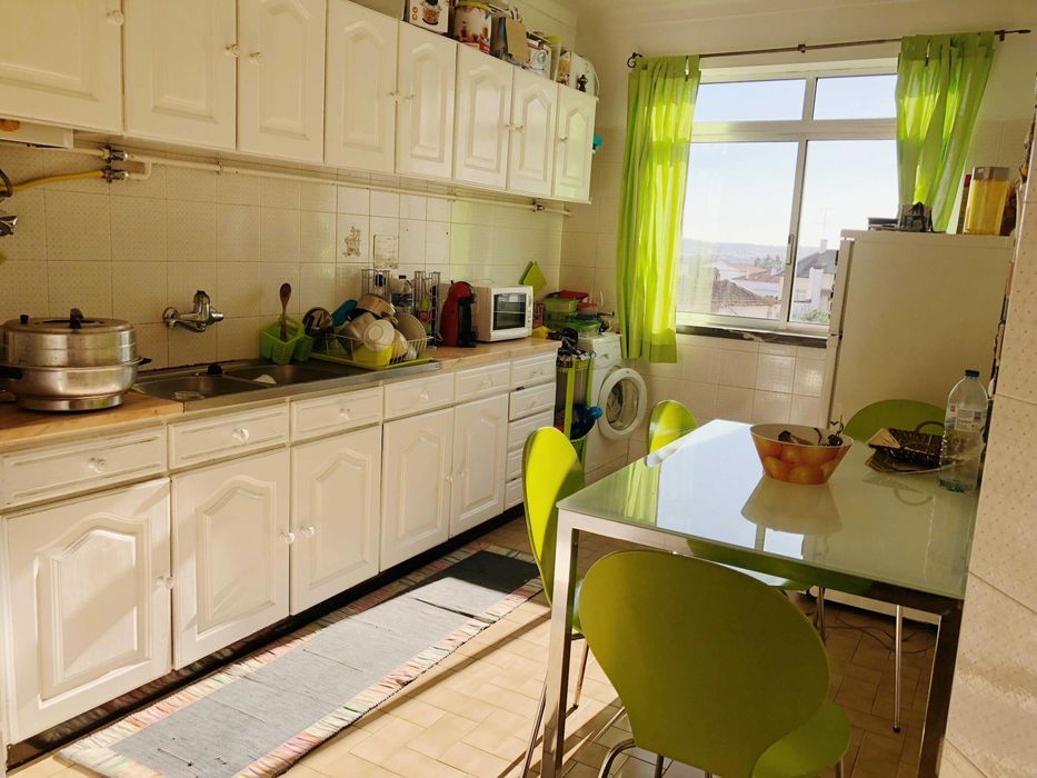 Alugo quarto em Leiria Cruz D’ Areia