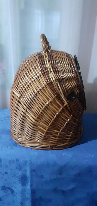 Продам переноску для домашних животных