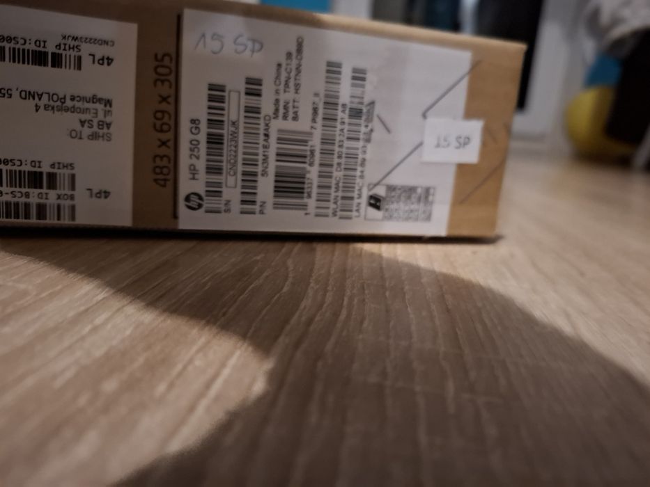 Sprzedam laptop hp 250 G8