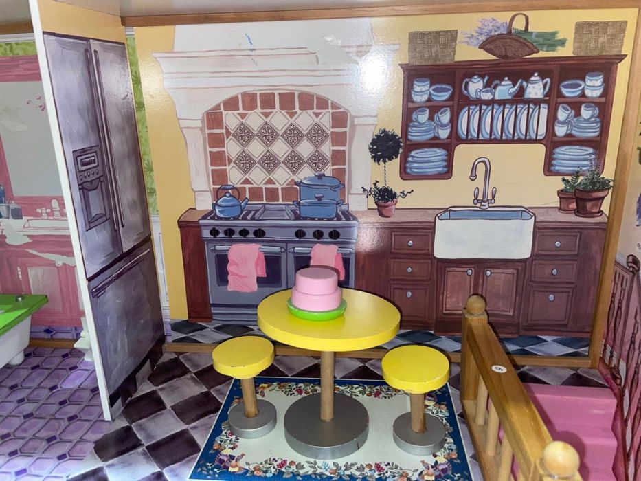 Casa de bonecas cor de rosa