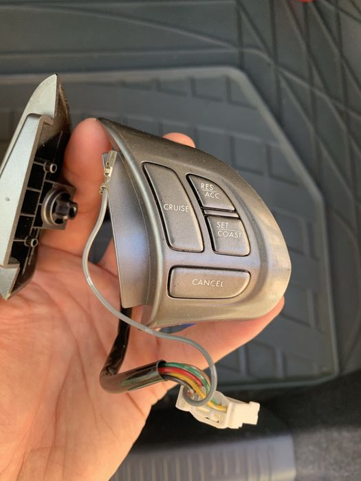 Кнопки руля Subaru Legacy/Outback/Forester