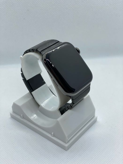 Apple Watch 8.ª geração - 45mm - Grafite - Aço inoxidável - GPS + CEL
