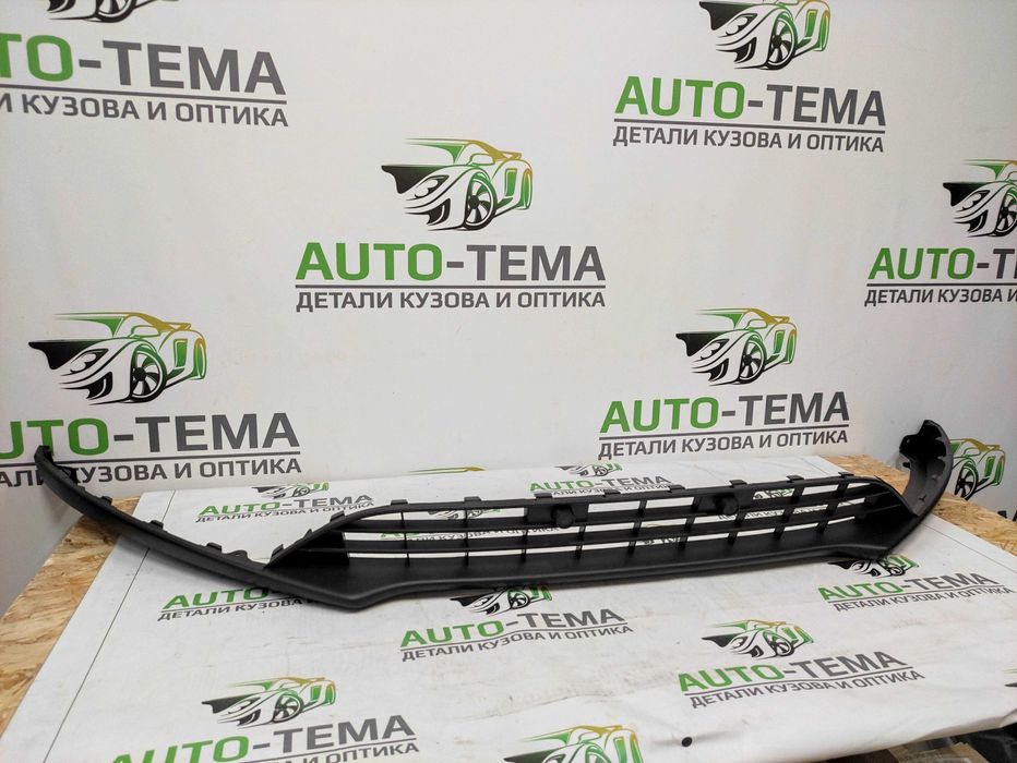 Решетка бампера Ford Focus 3 губа решётка Форд Фокус 3 2015-2018