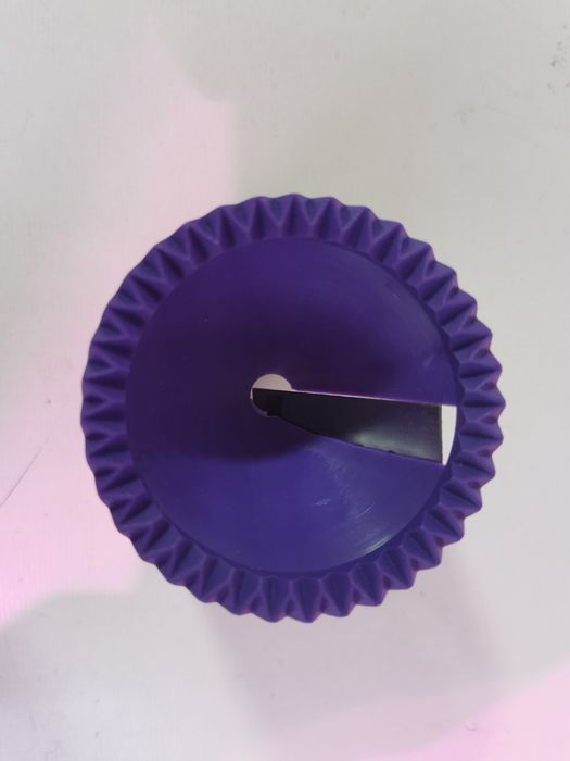 Ніж для фігурної нарізки