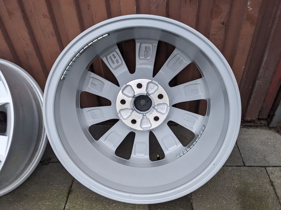 NOWE Oryginalne Alufelgi Seat 5x112 Ateca Leon Skoda Vw 6Jx16 ET43 575