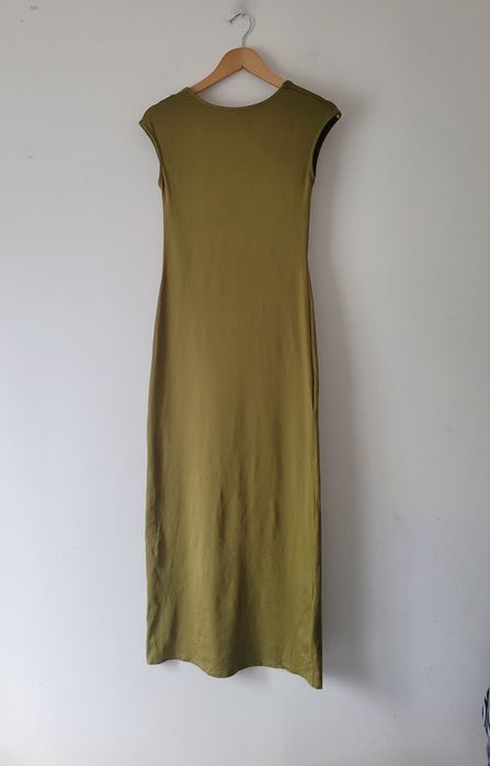 Oliwkowa sukienka maxi z odkrytymi plecami Reserved, 38