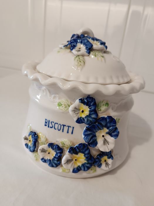 Biscoiteira grande. Terrina Porcelana Antiga.