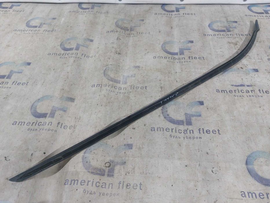 Ford C-Max 13-18 Молдинг лобового стекла левый / Форд С-Мах