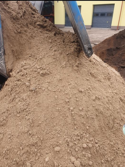 Żwir , piasek , kamień drenażowy.