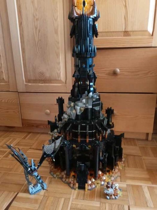 10333 Barad-dûr zestaw klocków LEPIN plus Fellbeast gratis