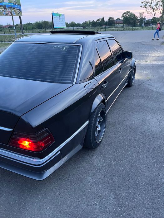 Продам мерседес w124