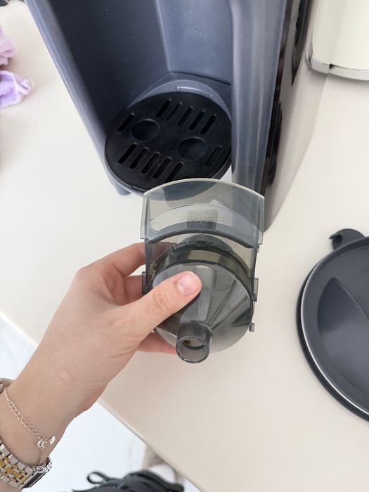 Baby Brezza — автоматичний приготувач дитячої суміші, майже новий