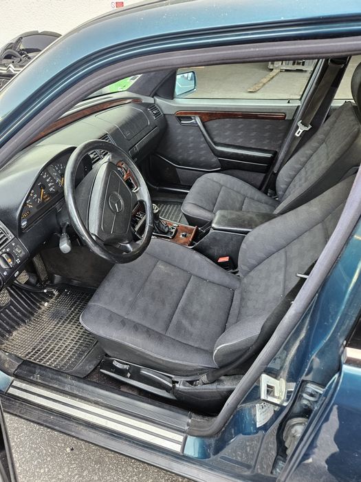 Mercedes-Benz C 250 TD Elegance W202 de 1996 para peças