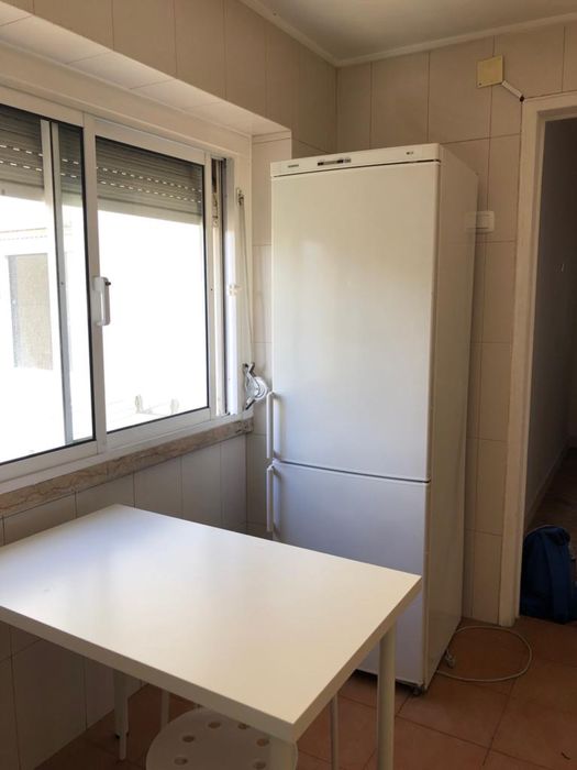 Quarto casal s/caução Benfica