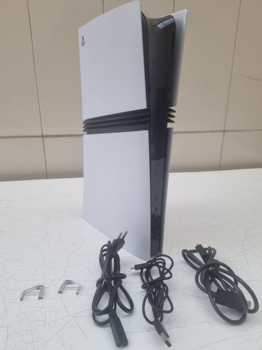 Ps5 Pro - Aceito Ps5 de valor inferior como parte do pagamento +  acerto monetário !! Ler anuncio  !!
