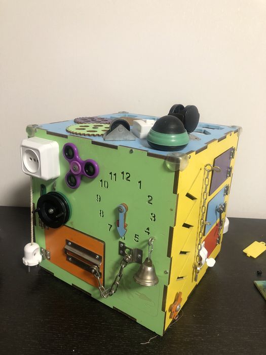 Бізі кубик  30*30