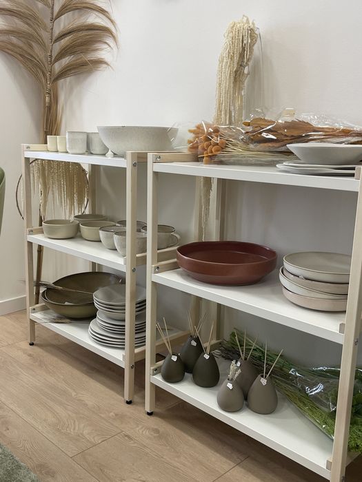 3 estantes / moveis brancos EKENABBEN IKEA