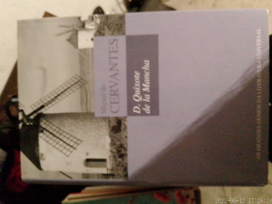 Vários livros como novos