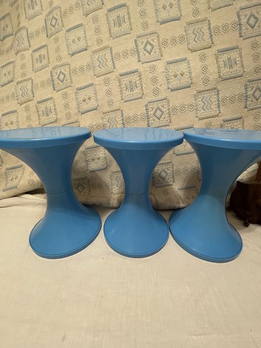 Стулья пластиковые  розборные  оригинальные