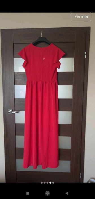 Nowa czerwona sukienka