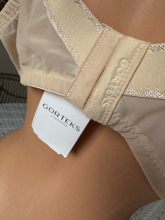 100 E nowy bezwy stanik Gorteks