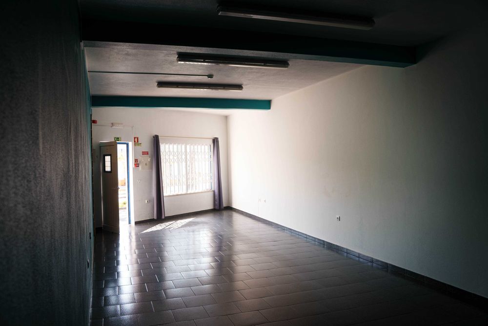 Arrenda-se loja/espaço comercial em Glória do Ribatejo