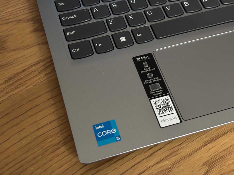 Laptop Lenovo IdealPad Slim 3 15IAH8 Dotykowy Stan Idealny