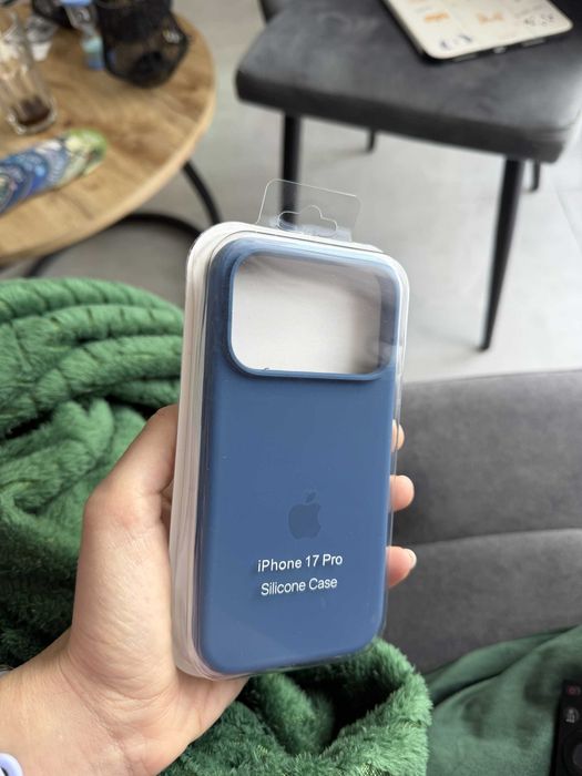 Case iPhone 17 Pro etui silikonowe nowe niebieskie blue plecki