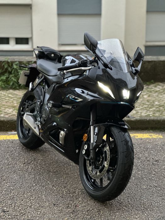 YAMAHA R7 - Como Nova!
