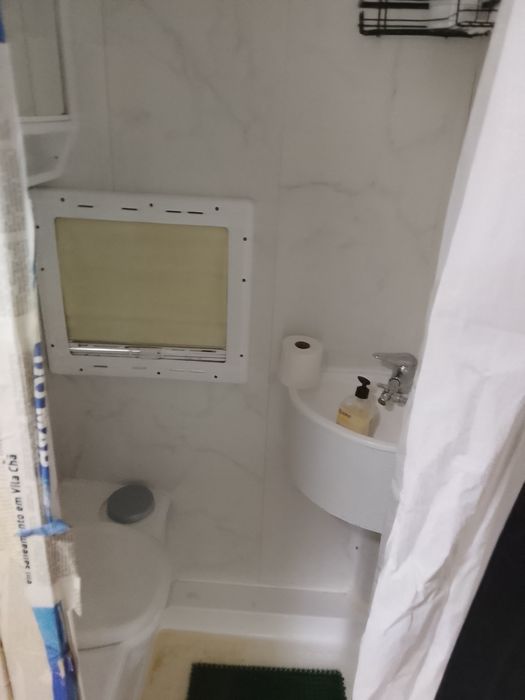 Autocaravana em belas condições