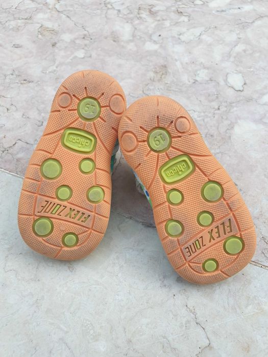 Sapatos para menina Chicco, tamanho 19