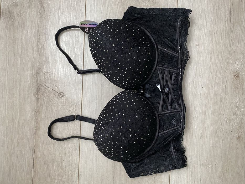 Продам бюст з ультра пуш ап , новий , розмір 80В