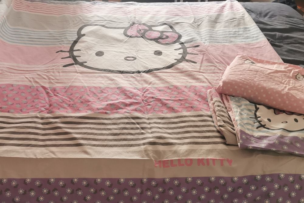 Vários conjuntos de lençol capa, fronha e capa de edredon verão