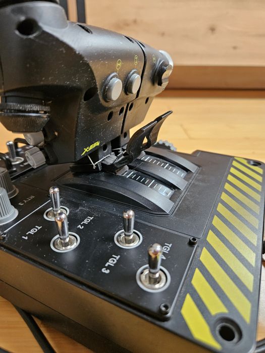 Zestaw hotas throttle joystick flight sim Saitek Logitech x55