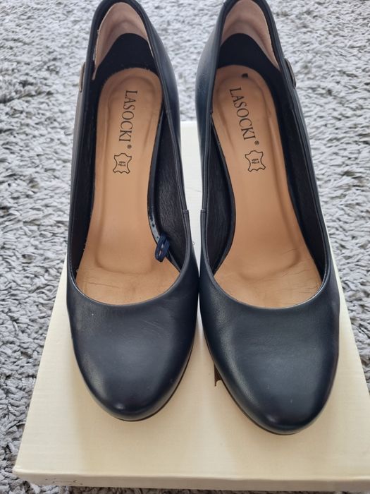 Buty czółenka skórzane granatowe Lasocki 38