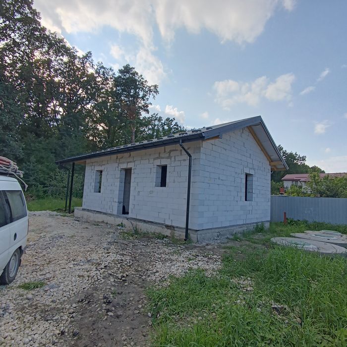 Будівництво будинків, дач, приміщень