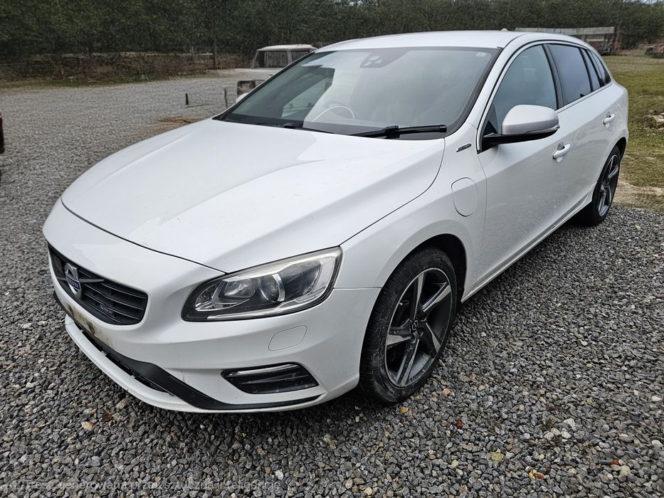 Klapa tylna Volvo  V60 2.4 d6 plug in hybrid I inne części 707-46