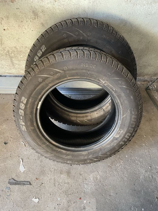 Opony zimowe 215/65 16