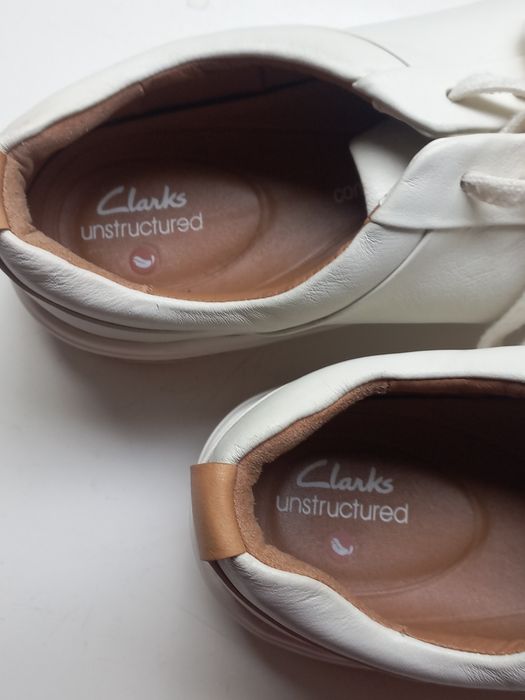 Кросівки білі Clarks,унісекс.
