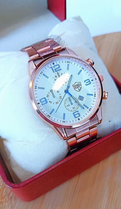 Zegarek Deyros – Połączenie Stylu, Funkcjonalności i Elegancji