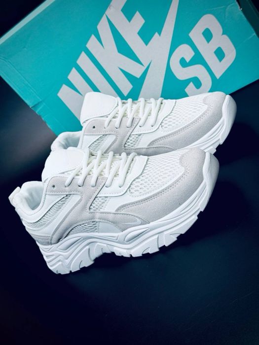 Новая коллекция женские кроссовки nike белые кожаные красовки найк