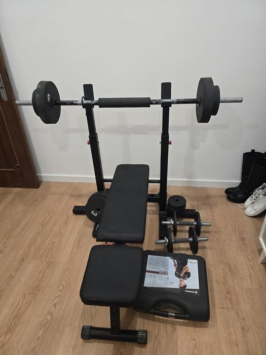 Banco de musculação + barra + halteres
