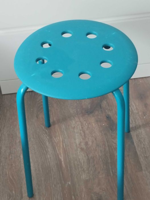 Stołek      Ikea