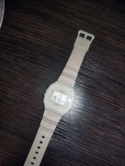 Casio illuminator W218H