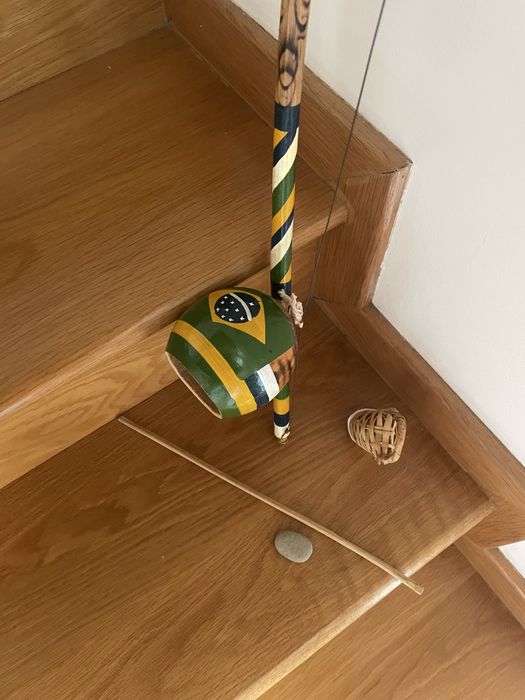 Berimbau instrumento musical brasileiro